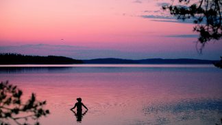Tomar um banho de madrugada