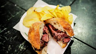 Porto: Comida no pão… com tradição