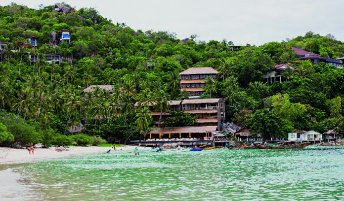 Beach Club by Haad Tien