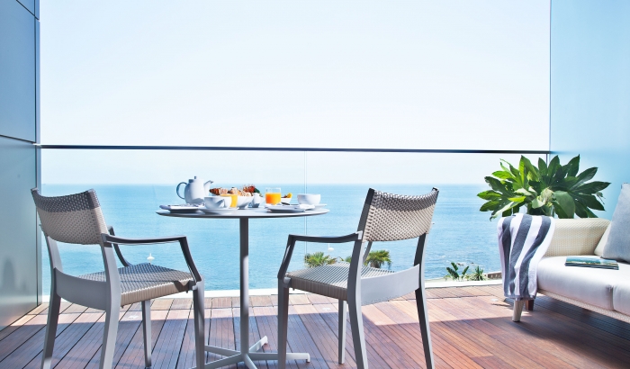 010 room balcony view