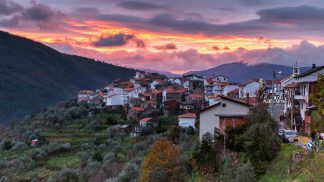 Celebrar a quadra numa Aldeia-Natal