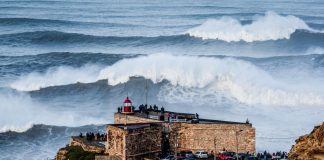 Surf: Nazaré vs Havai