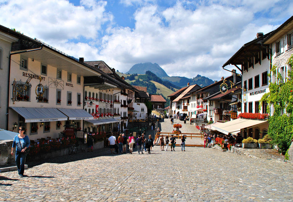 shutterstock_305034737