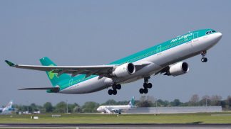 Aer Lingus, Dublin Porto