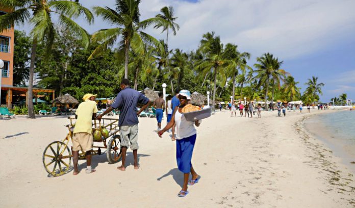 Volta ao Mundo à descoberta do melhor da República Dominicana (Episódio 1 - RTP 3)