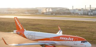 easyjet voos com desconto