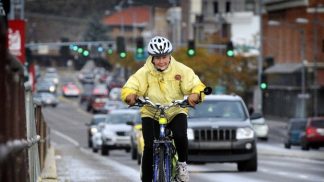 Uma bisavó de 78 anos que percorre o mundo de bicicleta