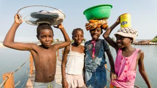 Kaluanda: livro de Edson Azevedo é uma viagem por Luanda