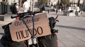 Deu a volta ao mundo em bicicleta e agora conta as lições que aprendeu