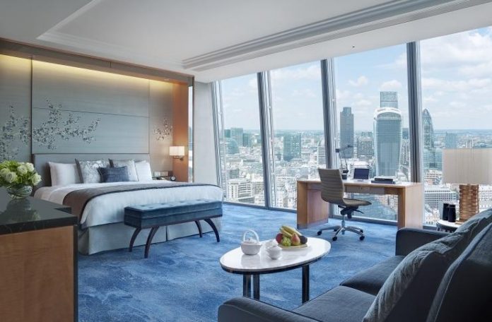 Reserve um quarto de hotel e doe dinheiro a uma instituição