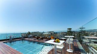 Messi compra hotel por 30 milhões