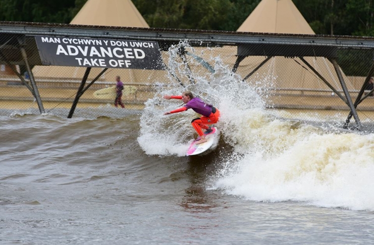 Emily-Williams-at-Surf-Snowdonia-1