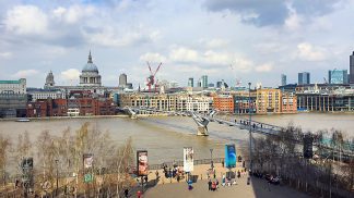 Eurovisão: Londres por Bernardo Pires de Lima