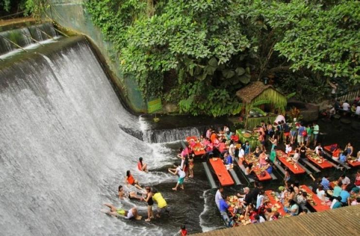 waterfall-restaurant-4