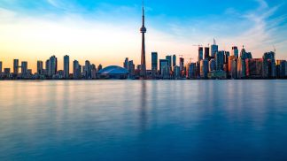 Toronto, a cidade onde cabem todos os Canadás