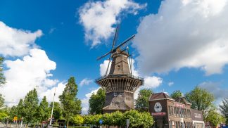 Há uma festa privada em Amesterdão