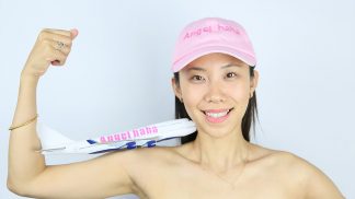 Artista cria companhia aérea que voa apenas para eventos de arte