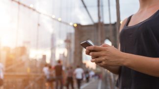 App portuguesa liga compradores a viajantes de todo o mundo