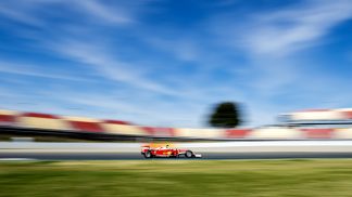 Quer ser uma lenda da F1? Então este é o alcatrão que tem de pisar