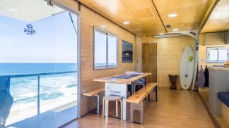 Dois portugueses transformam camião em hotel de sonho