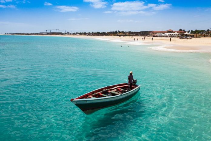 Cabo Verde com recorde de quase 820 mil turistas em 2019 Cabo Verde com recorde de quase 820 mil turistas em 2019