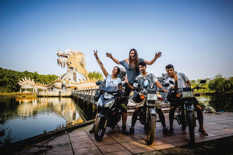 © travellingwithtania.com