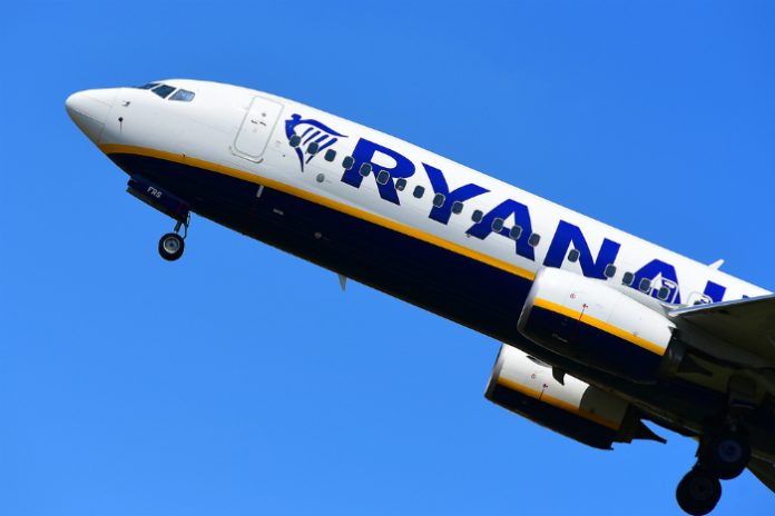 Ryanair inicia semana de promoções, com voos de ida e volta a menos de 50 euros Ryanair lança promoções para toda a Europa: há voos de ida e volta por 10€