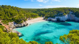 Destinos baratos aqui perto onde ir em setembro - e aproveitar o verão