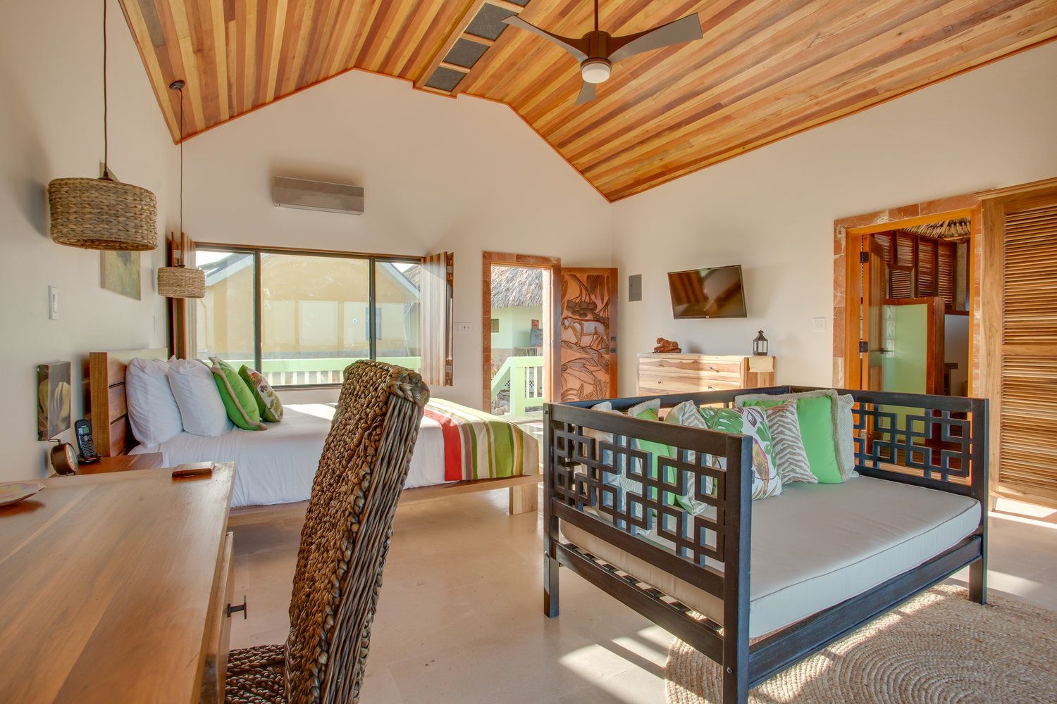 20160220kvpbz00_little-harvest-caye-interiors-1014_resultado