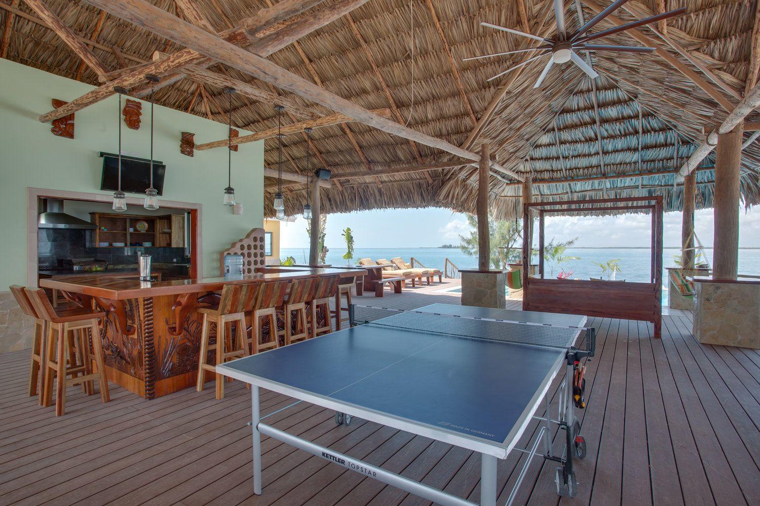 20160221kvpbz00_little-harvest-caye-living-area-2005_resultado