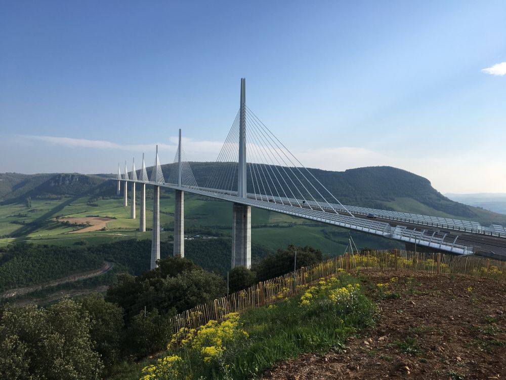 The Millau Viaduct_shutterstock_1091930129_resultado