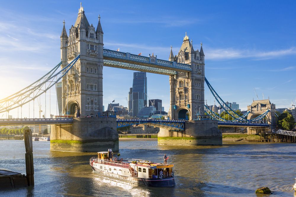 The Tower Bridge_shutterstock_532452952_resultado
