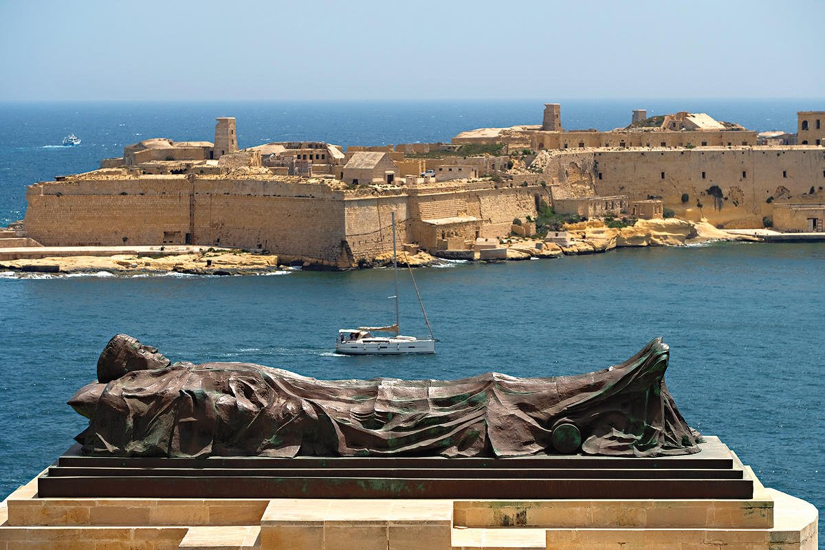 32102283_BINARY_DSF7044