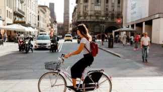 Bolonha oferece cerveja e gelados grátis a quem anda de bicicleta