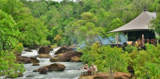 Há um novo acampamento de luxo inspirado em Jackie Onassis - é um refúgio de sonho