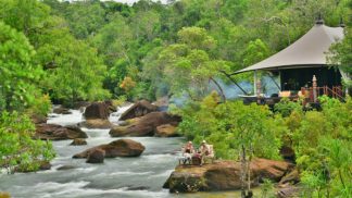 Há um novo acampamento de luxo inspirado em Jackie Onassis - é um refúgio de sonho