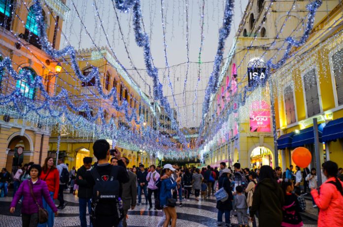Macau recebeu mais de 600 mil turistas em apenas cinco dias na época de Natal
