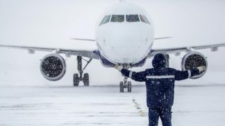 Alemanha: mais de 200 voos cancelados em Munique e Frankfurt devido a nevões