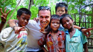 Rui Daniel visitou 102 países, foi preso, passou fome e faria tudo outra vez Rui Daniel visitou 102 países, foi preso, passou fome e faria tudo outra vez