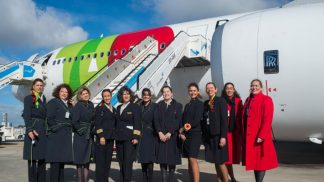 TAP realiza primeiro voo do mundo num A330neo apenas com tripulação feminina