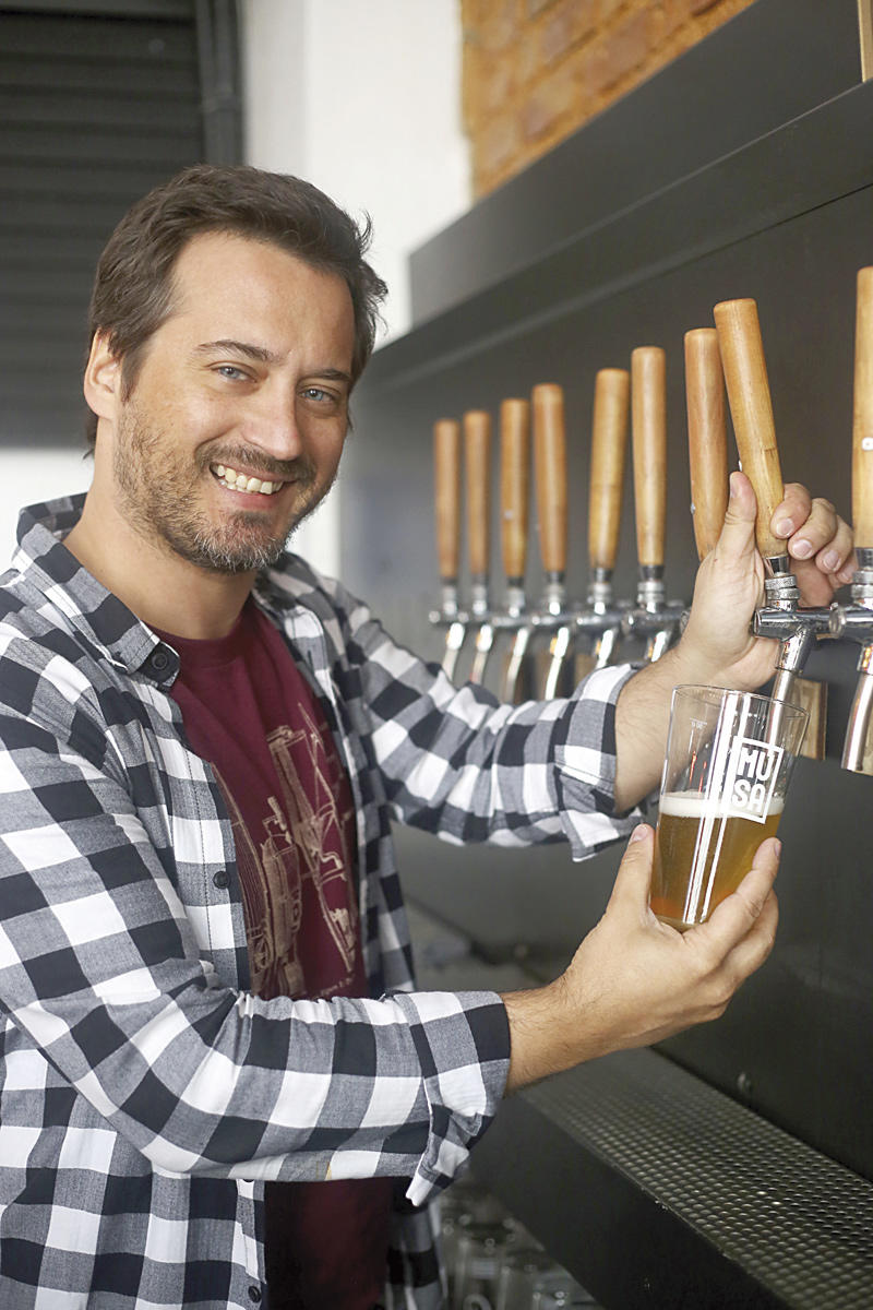 30990383_BINARY_08042018DIANAQUINTELA008-a