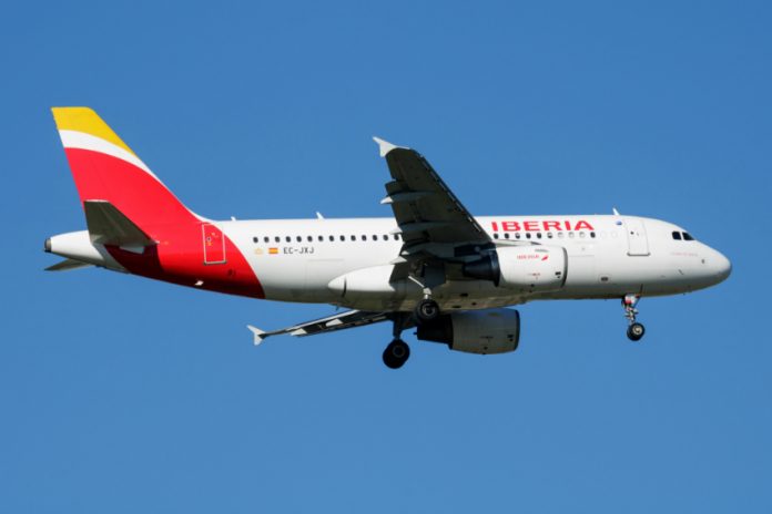 Iberia vai retomar ligações de Madrid para Faro e Funchal no verão Iberia vai retomar ligações de Madrid para Faro e Funchal no verão