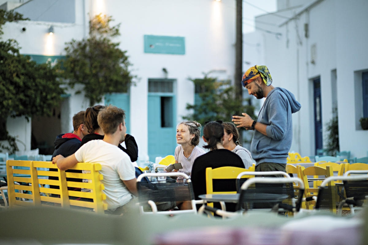 32841148_BINARY_GI17092018SARAMATOS00020