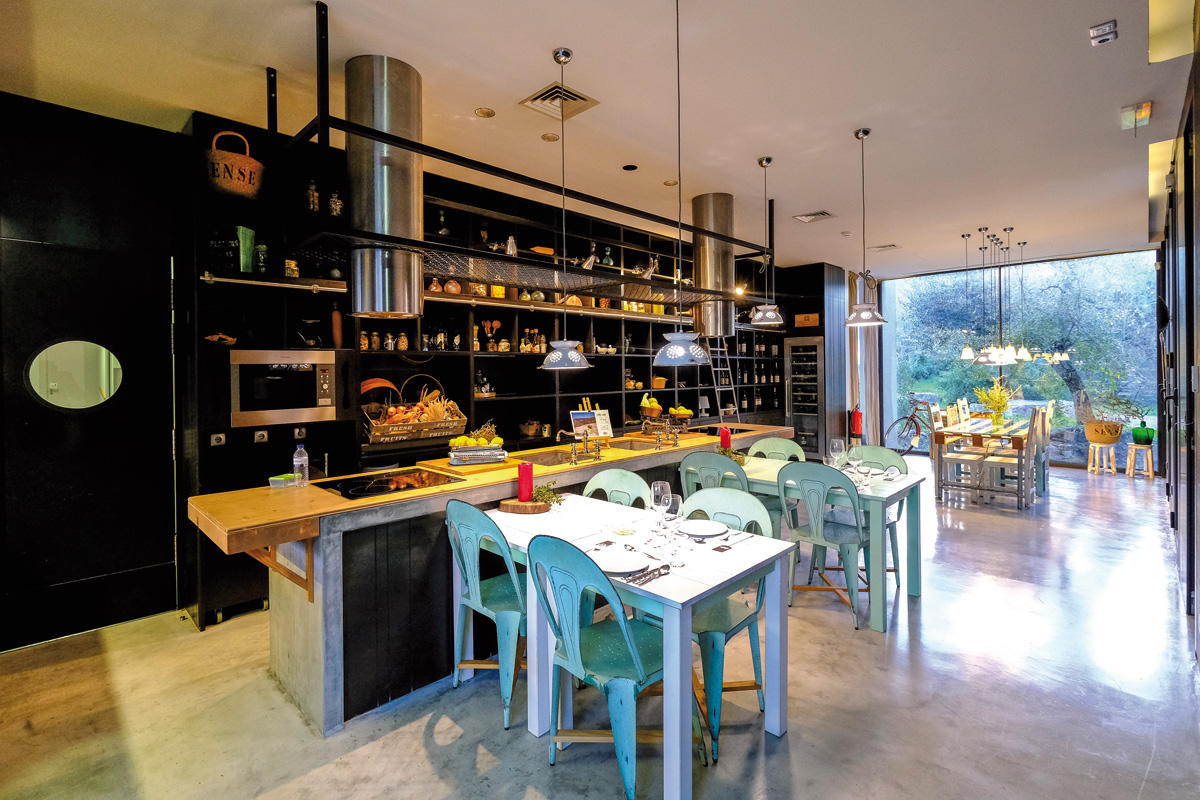 33850935_BINARY_GI14022019LN003158