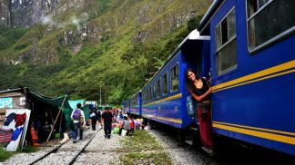 Maria viaja para onde está calor, fez-se escritora e já correu meio mundo Maria viaja para onde está calor, fez-se escritora e já correu meio mundo