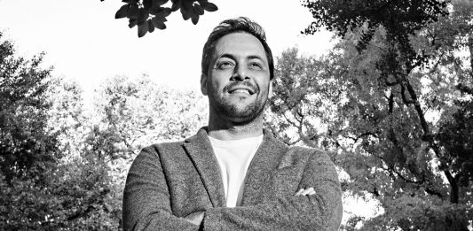 António Zambujo: «Quando viajo, gosto de me sentir em casa e gosto de me sentir completamente perdido»