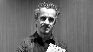 José Luís Peixoto: «Um estrangeiro na Coreia do Norte é como um marciano» José Luís Peixoto: «Um estrangeiro na Coreia do Norte é como um marciano»