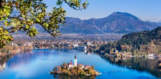 Estes são os melhores destinos para visitar neste outono - e Portugal faz parte da lista