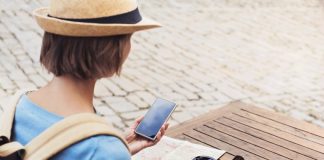 Dicas importantes para uma mulher viajar sozinha em segurança