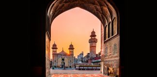 Esta é uma das cidades mais bonitas do Paquistão - e a segunda maior do país